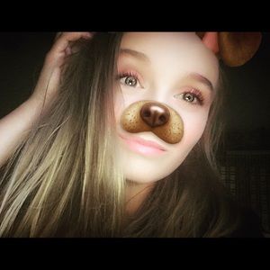 Meet your Posher, Elley